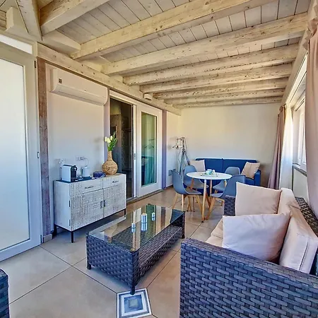 L'onda Marina Guest house