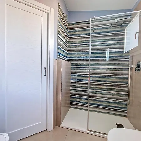 L'onda Marina Guest house *