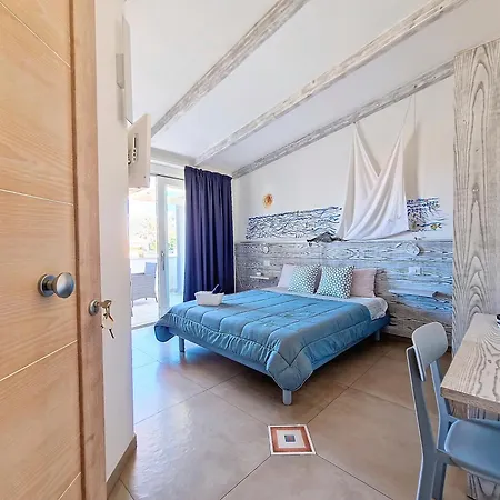 L'onda Marina Gæstehus 4*